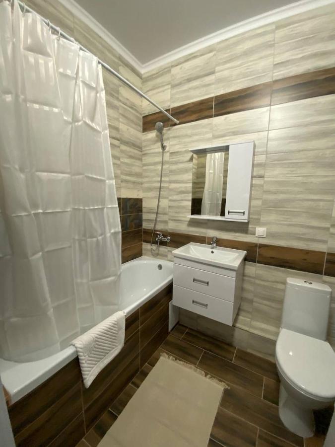 Жк Headliner В Самом Центре Возле Хан Шатыра Astaná Exterior foto